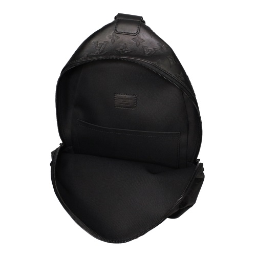 LOUIS VUITTON ルイヴィトン ボディバッグ モノグラム・シャドウ レーサー・スリングバッグ M46107