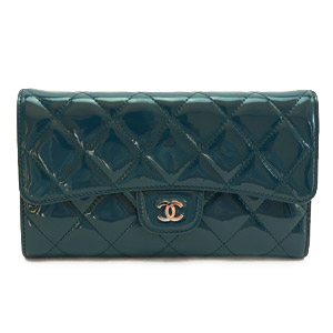 シャネルCHANEL 長財布 三つ折り ココマーク パテント キルティングレザー/マトラッセ ターコイズ A31506