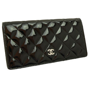 シャネル CHANEL 長財布 二つ折り ココマーク パテント キルティングレザー マトラッセ ブラック A31509