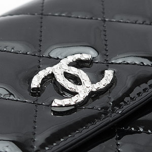 シャネルCHANEL 長財布 三つ折り 財布 ブリリアント パテント キルティングレザー/マトラッセ ブラック A48693