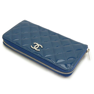 シャネル財布 CHANEL ラウンドファスナー パテントレザー ブリリアント キルティング ロイヤルブルー A50106