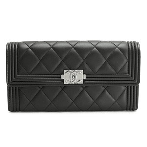 シャネル財布CHANEL 二つ折りフラップ BOY CHANEL/ボーイシャネル キルティング マトラッセ レザー ブラック A68910 