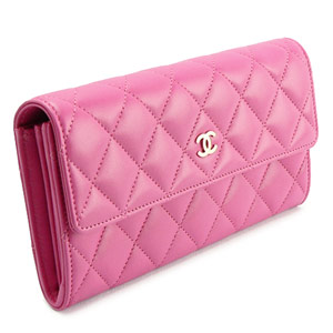 シャネルCHANEL 財布 二つ折りフラップ タイムレスクラシック マトラッセ レザー フューシャピンク A50096