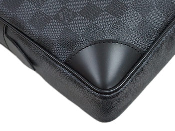 ブランドルイヴィトンLOUIS VUITTON　ヴィトン　ダミエ・グラフィット　LV　メンズ　ブリーフケース　ビジネス　ポルト ドキュマン・ヴォワヤージュ　N41125