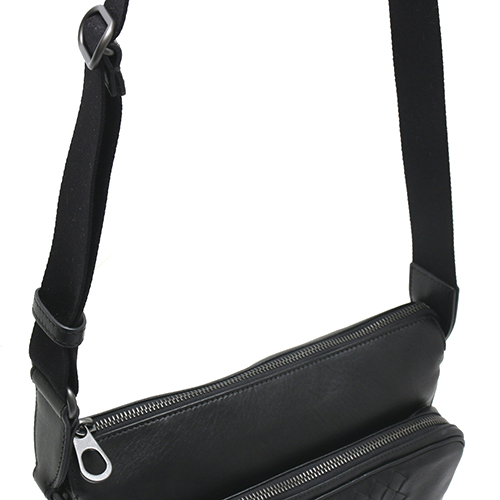 ボッテガヴェネタ BOTTEGA VENETA ショルダーバッグ イントレチャート 【INTRECCIATO】 ブラック 396060 VAKH1 1000 メンズ
