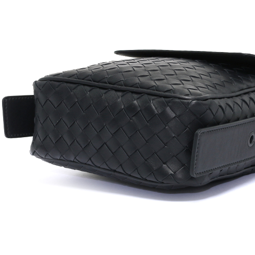 ボッテガヴェネタ BOTTEGA VENETA ショルダーバッグ イントレチャート ブラック 163313 V4651 1000 メンズ レディース