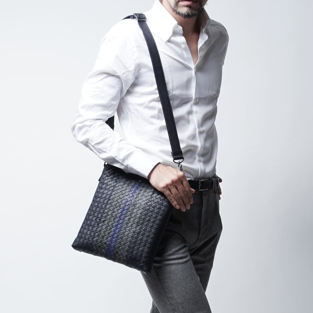 ボッテガヴェネタ/BOTTEGA VENETA/ ショルダーバッグ/CLUB FUME /ネイビー×アルドアーズ×アトランティック ブルー系387302 vbg80 4103 メンズ