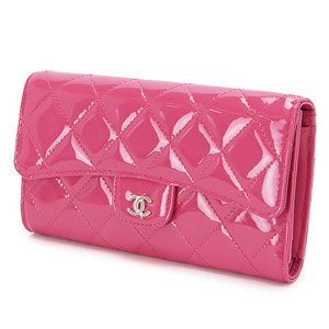 シャネル財布 CHANEL シャネル 三つ折り マトラッセ キルティング パテントレザー ピンク A31506 PATENT PK/SV