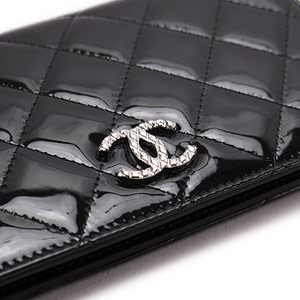シャネル CHANEL 長財布 二つ折り ブリリアントライン キルティング マトラッセ パテントレザー ブラックA48691 PATENT BK/SV