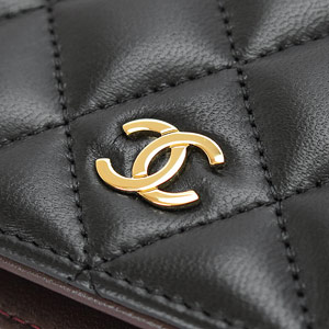 シャネル CHANEL財布 二つ折り ココマーク キルティング マトラッセ ボルドー ラムスキン ブラック×ボルドー/GD A31509 Y01480 BLACK/BORDEAUX/GD