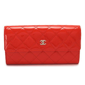 シャネル財布 CHANEL 二つ折りフラップ パテントレザー キルティング マトラッセ レッド A50096 PATE RDSV