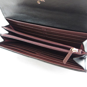 シャネルCHANEL 財布 二つ折りフラップ キルティング マトラッセ ラムレザー ブラック/GD A50096 Y01480 C3906