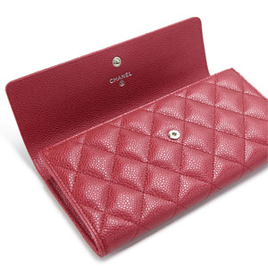 シャネル財布CHANEL 二つ折りフラップ キャビアスキン キルティング マトラッセ レザー レッド/SV A50096 Y25027 RD