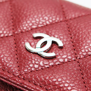 シャネル財布CHANEL 二つ折りフラップ キャビアスキン キルティング マトラッセ レザー レッド/SV A50096 Y25027 RD