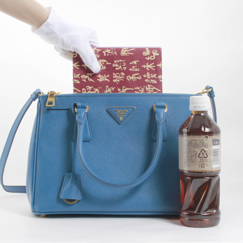 プラダ PRADA SAFFIANO LUX 三角ロゴプレート ハンドバッグ コバルトブルー&ゴールド BN1801