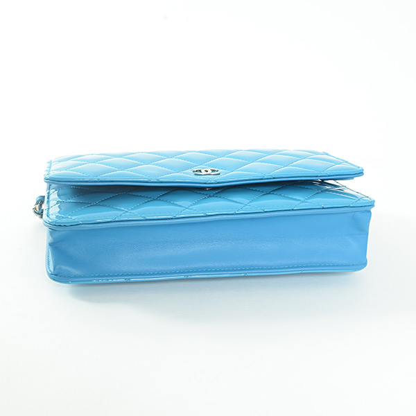 シャネル CHANEL チェーンウォレット A33814バッグ パテントレザー
