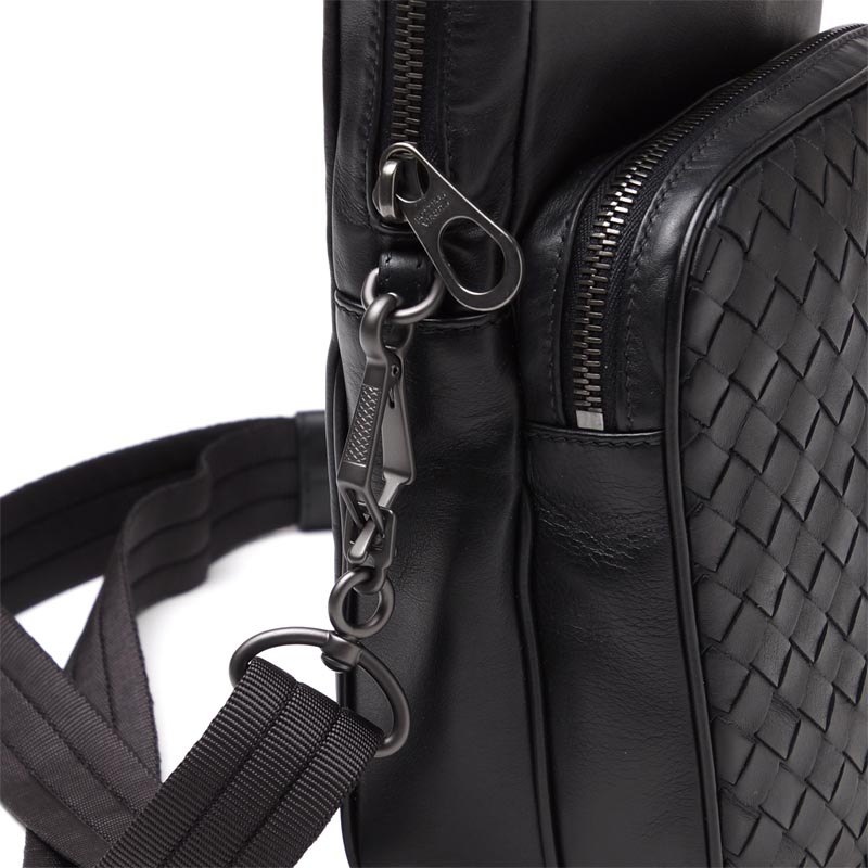 ボッテガヴェネタ/BOTTEGA VENETA ショルダーバッグ EXTRA LIGHT ネロ ブラック系 407385 vaxt1 1000 メンズ