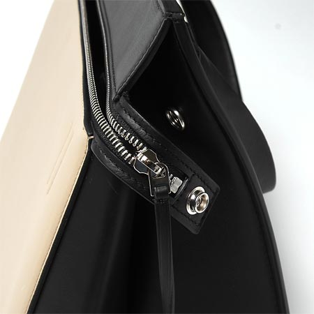 セリーヌ/CELINE/ レザー ショルダーバッグ/EDGE/エッジ /Beige 17261 3reg 02bg【秋冬】 レディース
