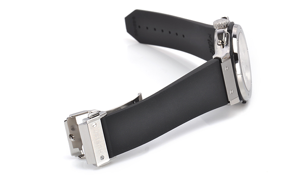 ウブロ クラシックフュージョン チタニウム クロノグラフ 521.NX.2610.RX