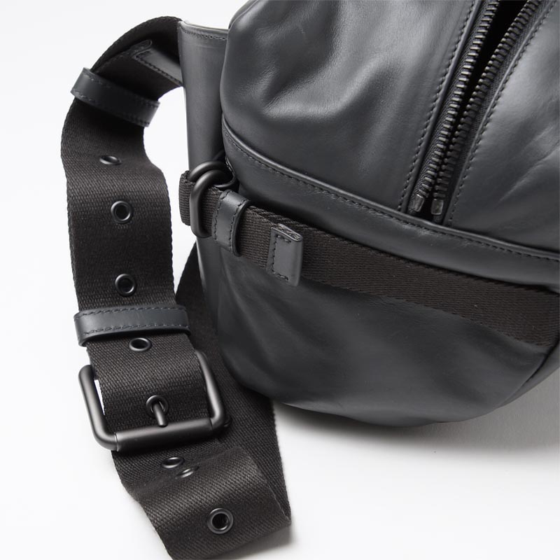 ボッテガヴェネタ ボディバッグ/ウエストバッグ/LEGGERO /アルドアーズ グレー系361013 vq121 2186 メンズ
