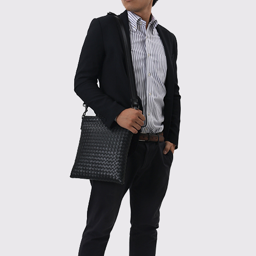 ボッテガヴェネタ BOTTEGA VENETA ショルダーバッグ イントレチャート 【INTRECCIATO】 ブラック 276357 V465C 1000 メンズ