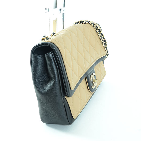 シャネルブランド CHANEL チェーンショルダーバッグ A92207バッグ ラムスキン