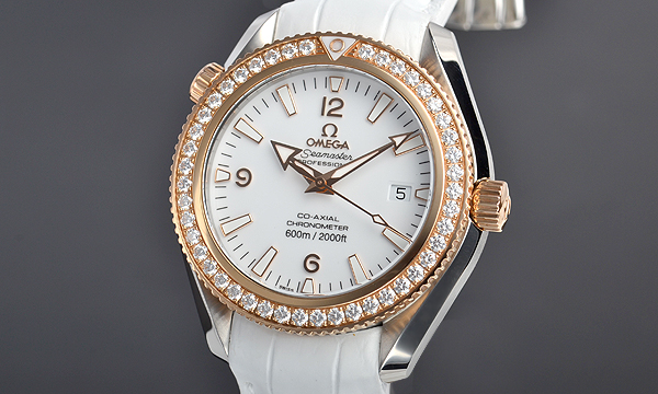オメガ シーマスター コーアクシャル プラネットオーシャンクロノ 222.28.42.20.04.001
