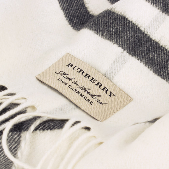 バーバリーマフラー BURBERRY カシミアマフラー GIANT ICON ナチュラルホワイトチェック 3994123 168:CS 1030B NATURAL WHITE CHK 