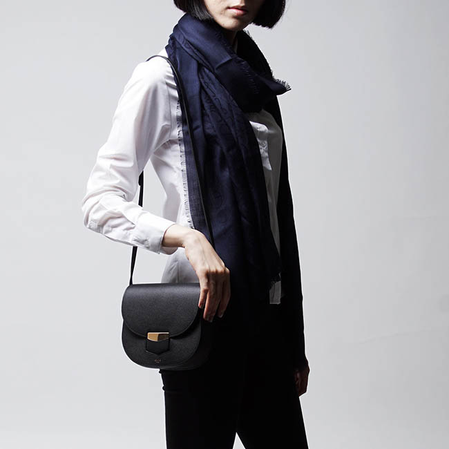 セリーヌショルダーバッグ/トロッター LEATHER /Black ブラック系 レディース17664 3zmb 38no