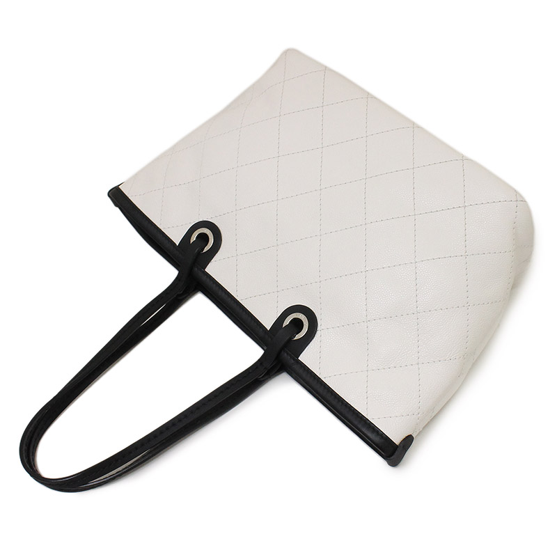 シャネル キャビアスキン トートバッグ A92211