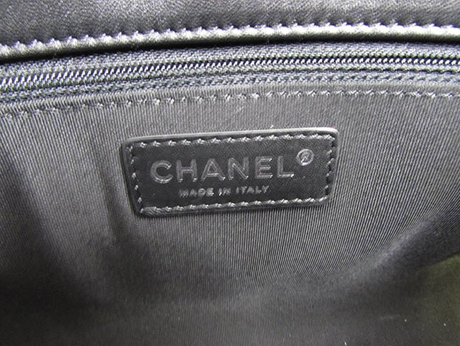 シャネル CHANEL チェーントートバッグ ブラック レザー A652210