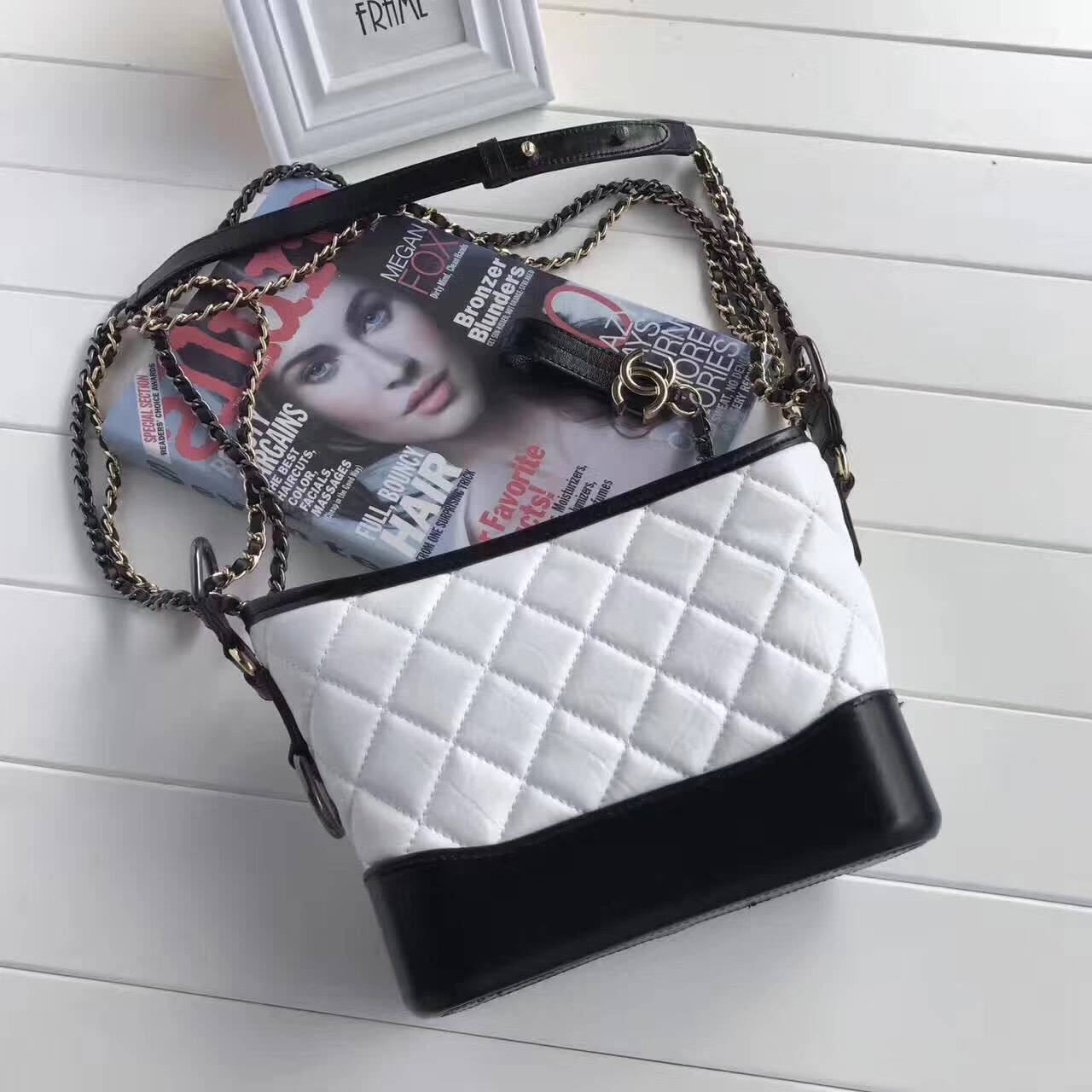 CHANEL スモール チェーンショルダーバッグ A91810 Y61477 C0200