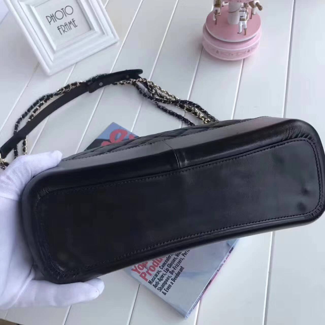 シャネル ガブリエル ドゥ ラージ ホーボー バッグ A93825Y61477C0204