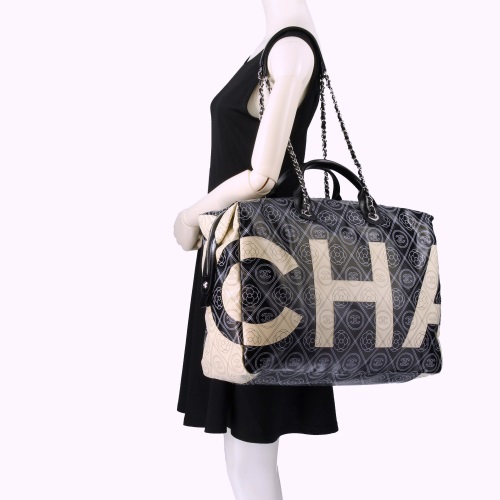 シャネルショルダーバッグ CHANEL  レディース マトラッセ ネイビー A93342 Y83371 4B544 