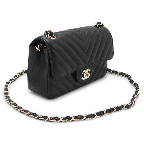 シャネル ショルダーバッグ CHANEL レディース シェブロン ポシェット ココマーク キルティング レザー ブラック/GD A69900 Y25539 94305
