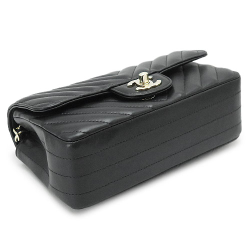 シャネル ショルダーバッグ CHANEL レディース シェブロン ポシェット ココマーク キルティング レザー ブラック/GD A69900 Y25539 94305