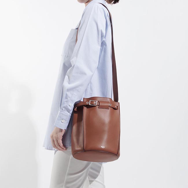 セリーヌ ショルダーバッグ ブラウン レディース ギフト プレゼント レザー 本革 18334 3a4t 04lu Big Bag ビッグ バッグ