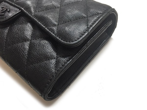 シャネル キャビアスキン フラップ 長財布/黒×ブラックメタル a80758