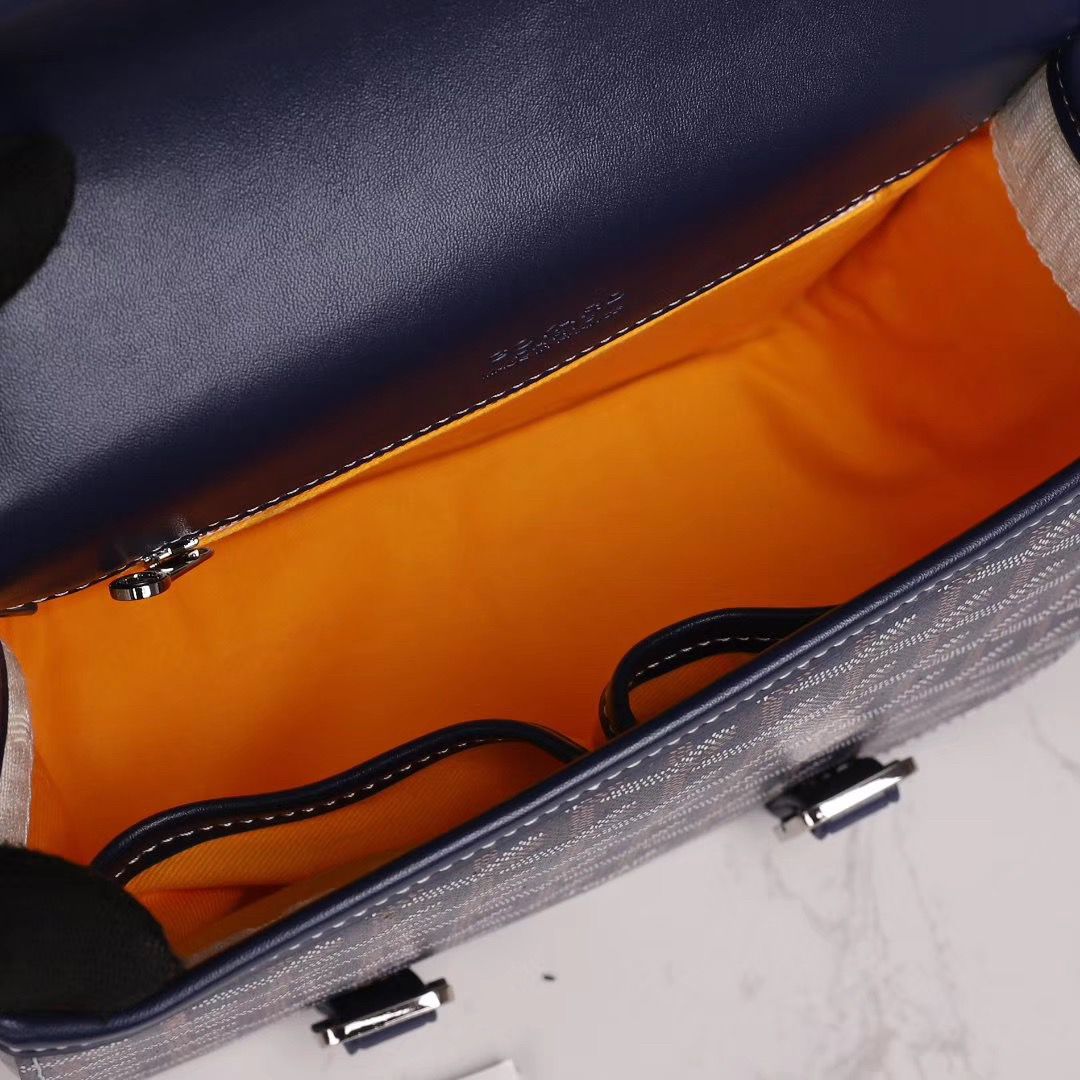 GOYARD ベルヴェデール ユニセックス ショルダーバッグ ネイビー×シルバー金具 Goyard2020014