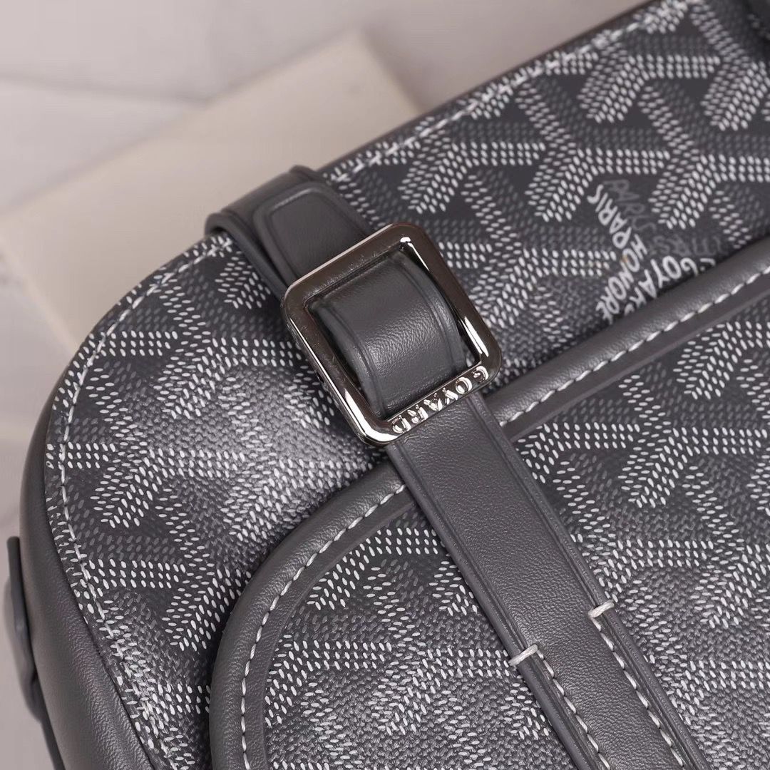 GOYARD ゴヤール ベルヴェデール ユニセックス ショルダーバッグ グレー×シルバー金具 Goyard2020016