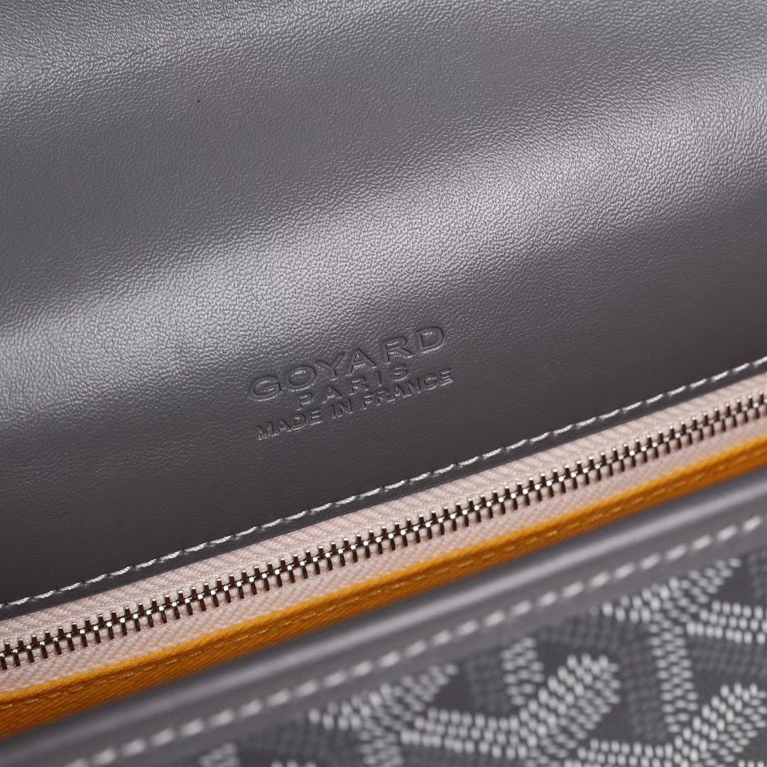 GOYARD ゴヤール ベルヴェデール ユニセックス ショルダーバッグ グレー×シルバー金具 Goyard2020016
