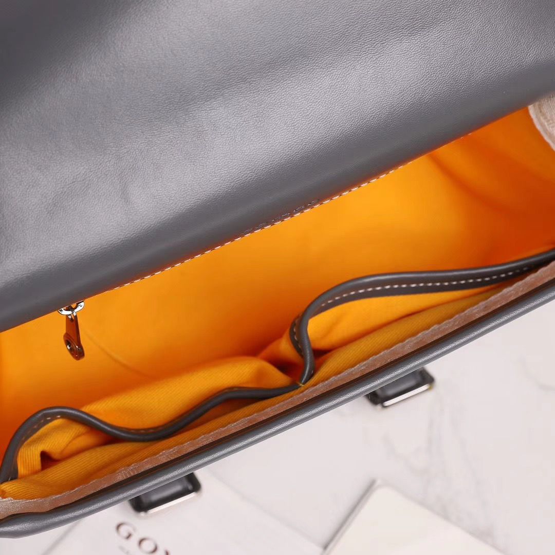 GOYARD ゴヤール ベルヴェデール ユニセックス ショルダーバッグ グレー×シルバー金具  Goyard2020016