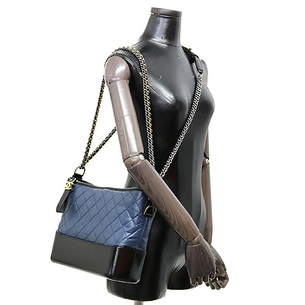 シャネル  CHANEL  ガブリエル ドゥ シャネル ホーボーバッグ ブルー×ブラック エイジド カーフスキン ミディアム チェーンショルダーバッグ A93824 
