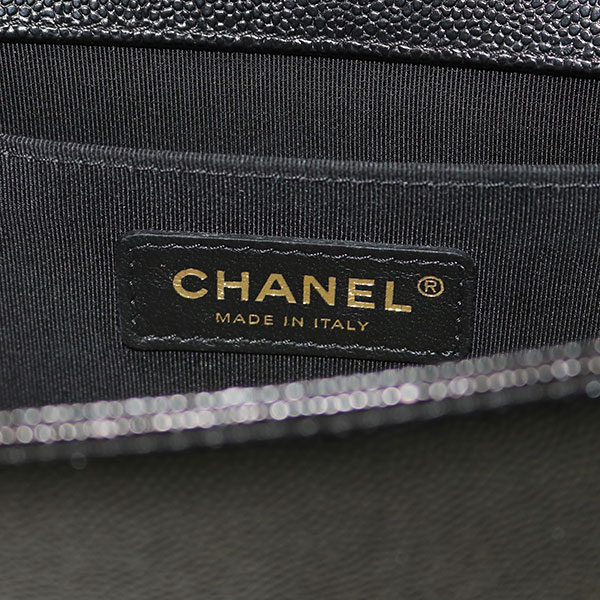 シャネル 【CHANEL】 ボーイシャネル キャビアスキン シェブロン フラップバッグ ブラック ミディアム チェーンショルダー 斜め掛け キルティング Vステッチ A67086
