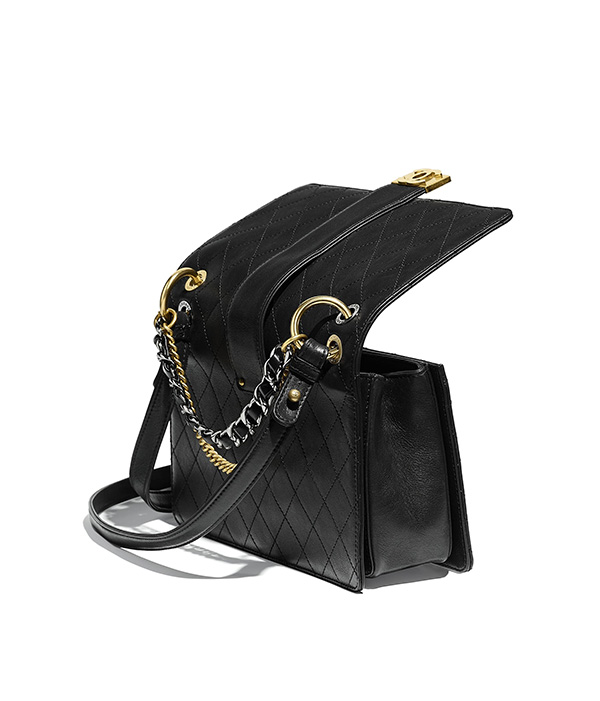 CHANELハンドバッグ チェーン ブラック ショルダー マトラッセ A57578