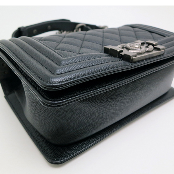 CHANEL シャネル ボーイ チェーン A67085 ショルダーバッグ キャビアスキン ブラック レディース