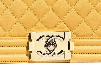 CHANEL シャネル 19Cクルーズコレクション BOY CHANEL スモール ハンドバッグ A67085 Y25569 5B642 