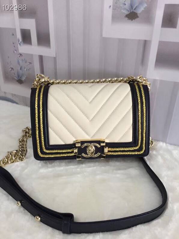 CHANEL シャネル 19Cクルーズコレクション BOY CHANEL スモール ハンドバッグ A67085 Y84156 C5638 
