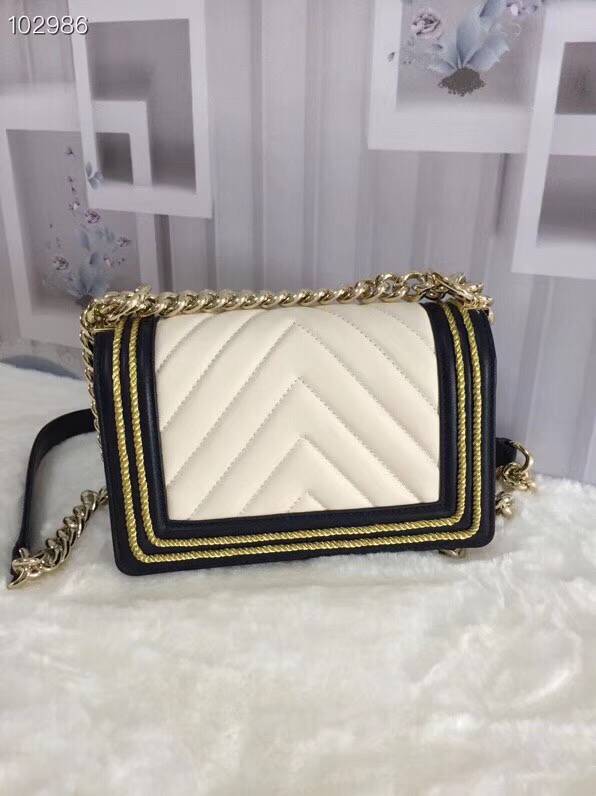 CHANEL シャネル 19Cクルーズコレクション BOY CHANEL スモール ハンドバッグ A67085 Y84156 C5638 
