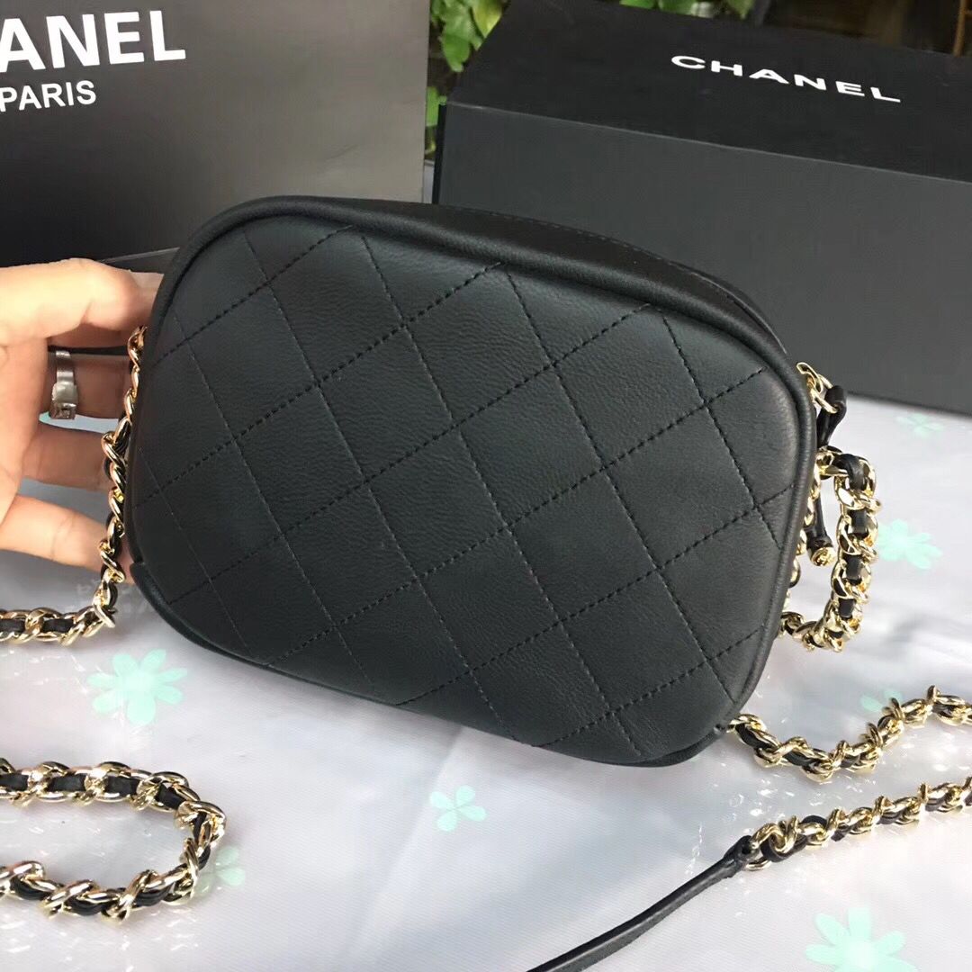 CHANEL シャネル 19Cクルーズコレクション カメラ ケース AS0137 Y84158 5B700